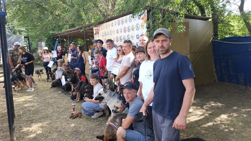 🐾 Весёлые старты в честь 117‑летия кинологической службы: итоги соревнований! 🐾