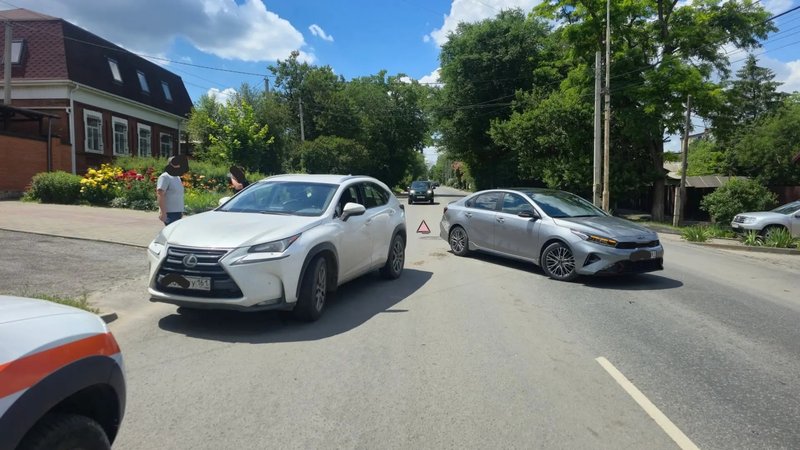 В Новочеркасске на Буденновской, 61 произошло ДТП